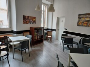 朝�食スペース