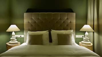 Studio | In-room safe, individually decorated, individually furnished