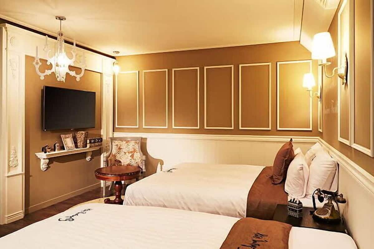 Suite (Western)- Bigger than Most Rooms in Seoul | 免費迷你吧、書桌、免費無線上網、布置獨特