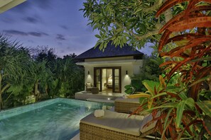 Outdoor pool - Villa Nikara (Canggu)