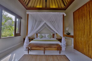 Villa, 3 Bedrooms, Private Pool | 3 bedrooms, premium bedding, in-room safe, iron/ironing board - Villa Nikara (Canggu)