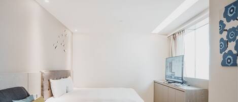 Cubrecamas, escritorio y sistema de insonorización