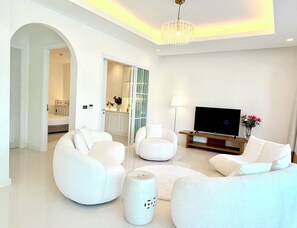 Living area - The Pelican Residence & Suite Krabi (Krabi)