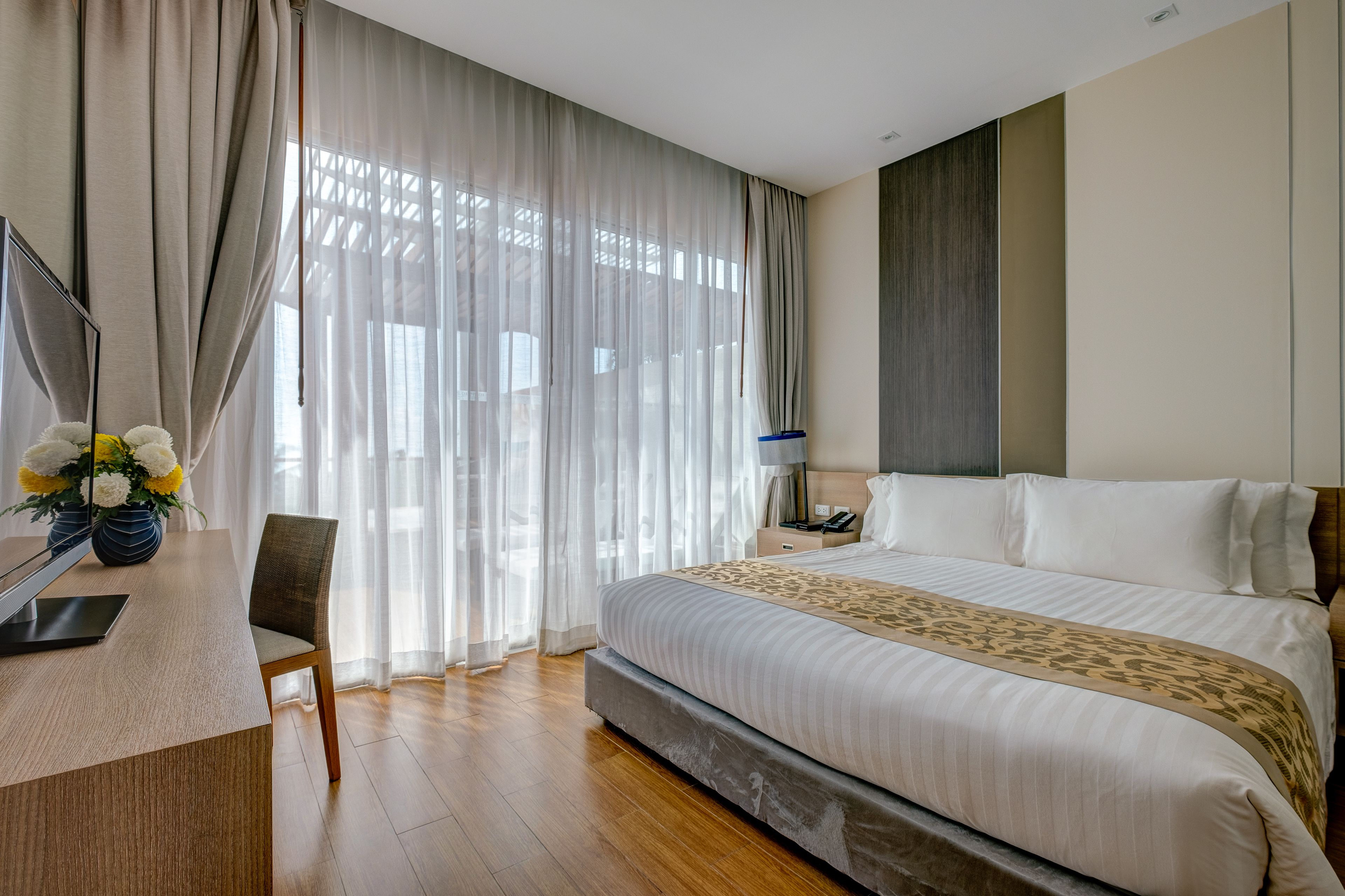 Penthouse Ocean Pool Suites-Two Bedrooms | In-room safe, laptop workspace, soundproofing, iron/ironing board