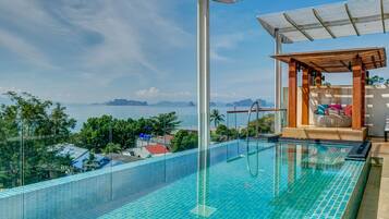 Penthouse Ocean Pool Suites-Two Bedrooms | 1 bedroom, in-room safe, laptop workspace, soundproofing