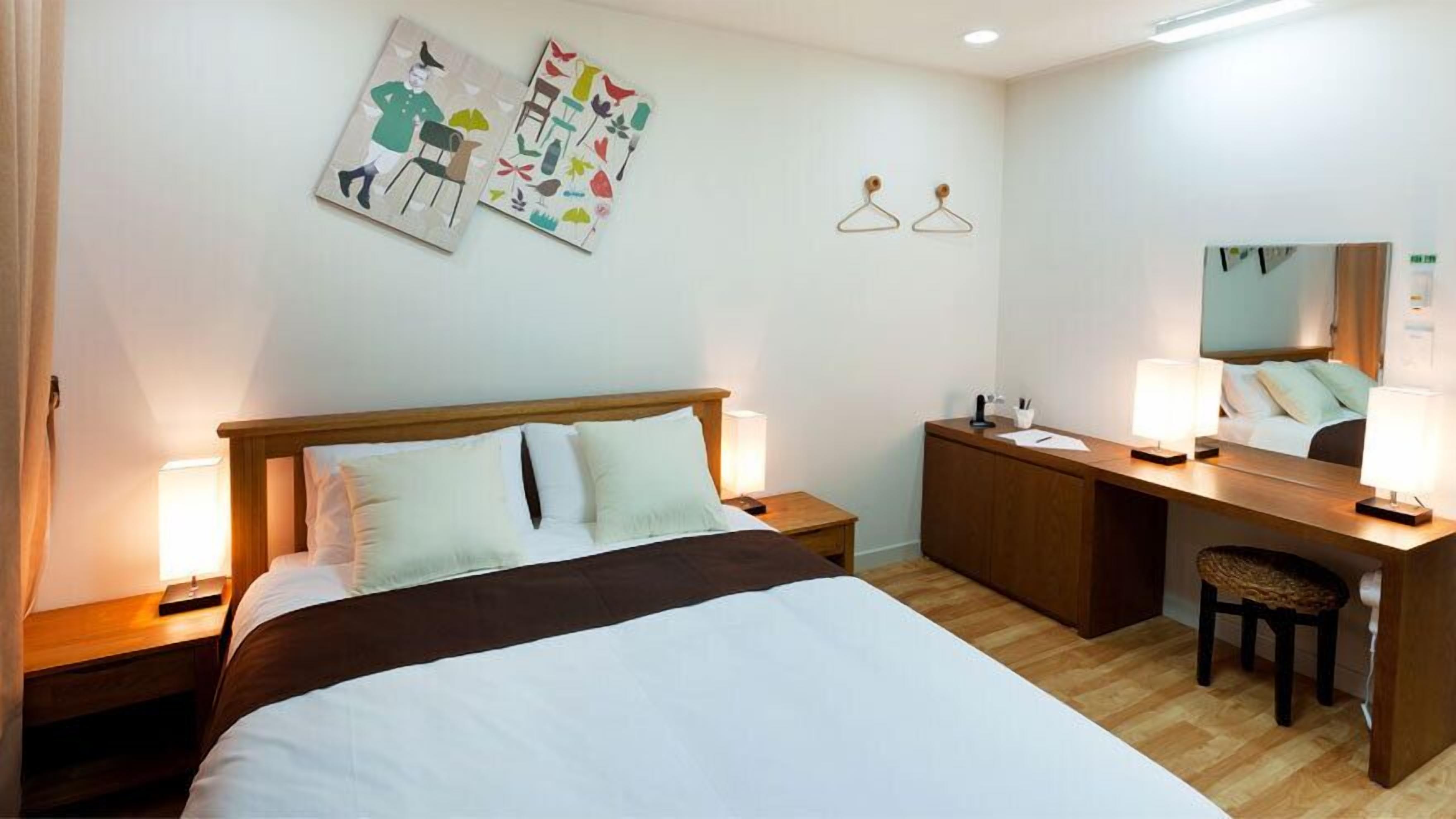 deluxe double room (type a) | free wifi