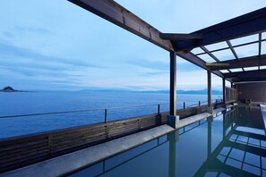 Hot springs - i+Land nagasaki (Nagasaki)