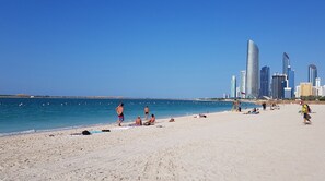 Beach nearby - Courtyard by Marriott World Trade Center Abu Dhabi (Abu Dhabi)