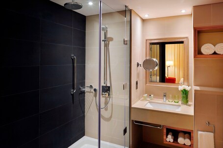 Courtyard by Marriott World Trade Center Abu Dhabi - Image 16