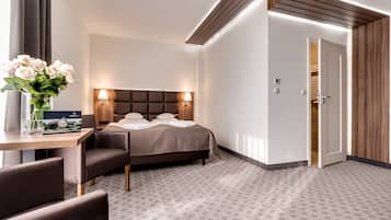 Habitación estándar | Espacio para trabajar con laptop, cortinas blackout y wifi gratis