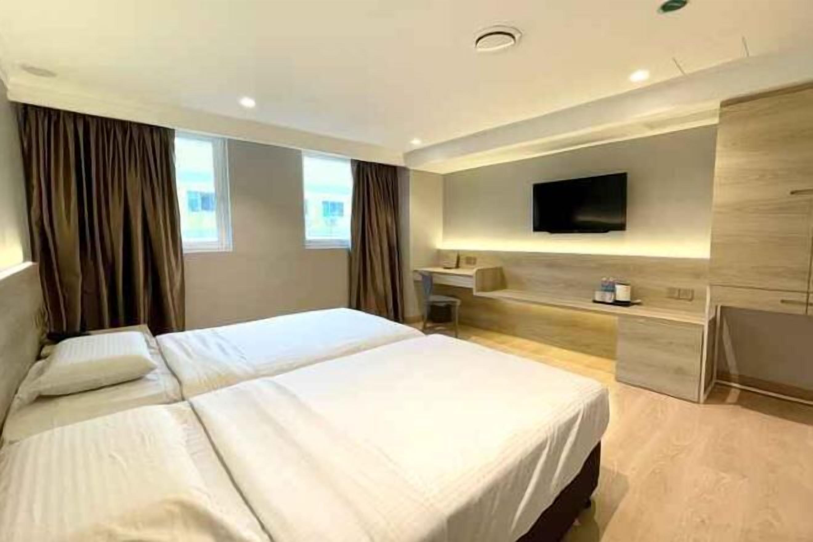 Minibar, Zimmersafe, laptopgeeigneter Arbeitsplatz