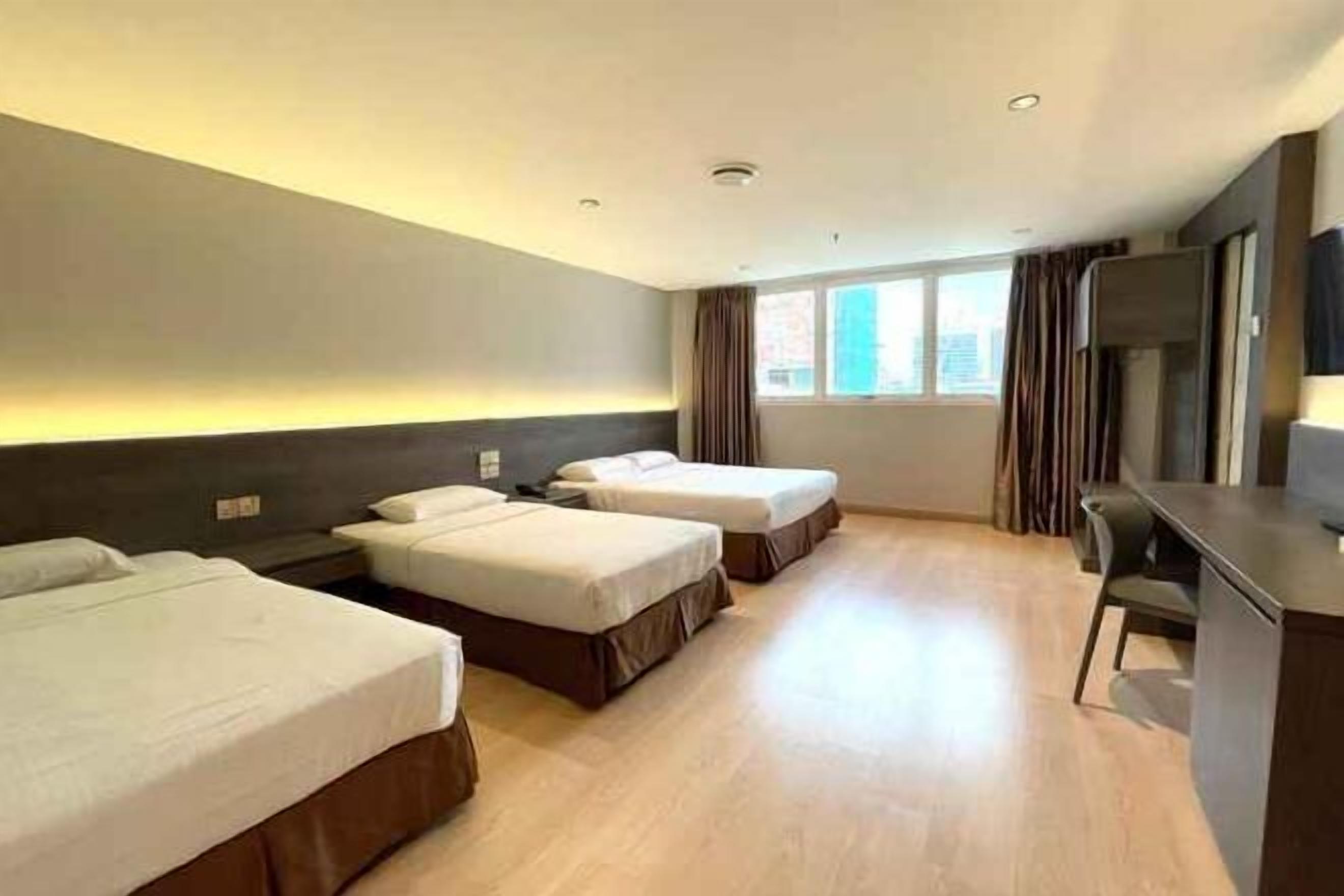 Minibar, in-room safe, laptop workspace, free cots/infant beds