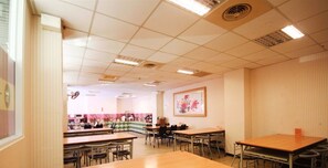 Breakfast for a fee - Yi Pin Yuan Hotel (Tainan)