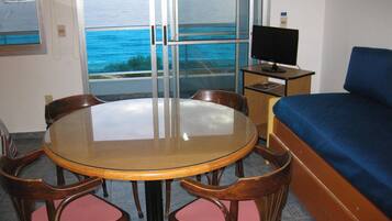 Apartment, Terrace | In-room safe, free WiFi