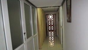 رواق