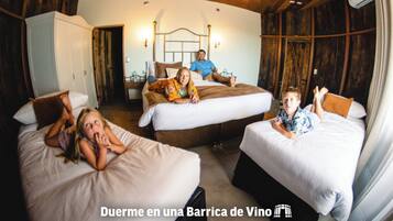 Icono, Habitación en Barrica de Vino | 高級寝具、ミニバー、セーフティボックス (室内)、ベッドシーツ