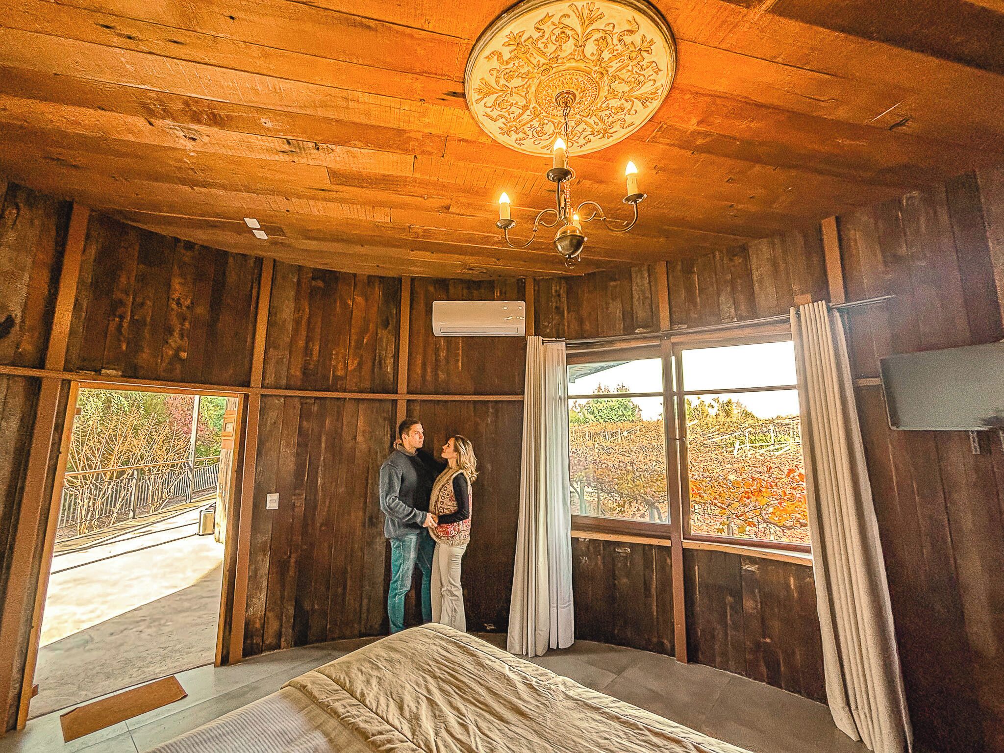 Icono, Habitación en Barrica de Vino | 高級寝具、ミニバー、セーフティボックス (室内)、ベッドシーツ