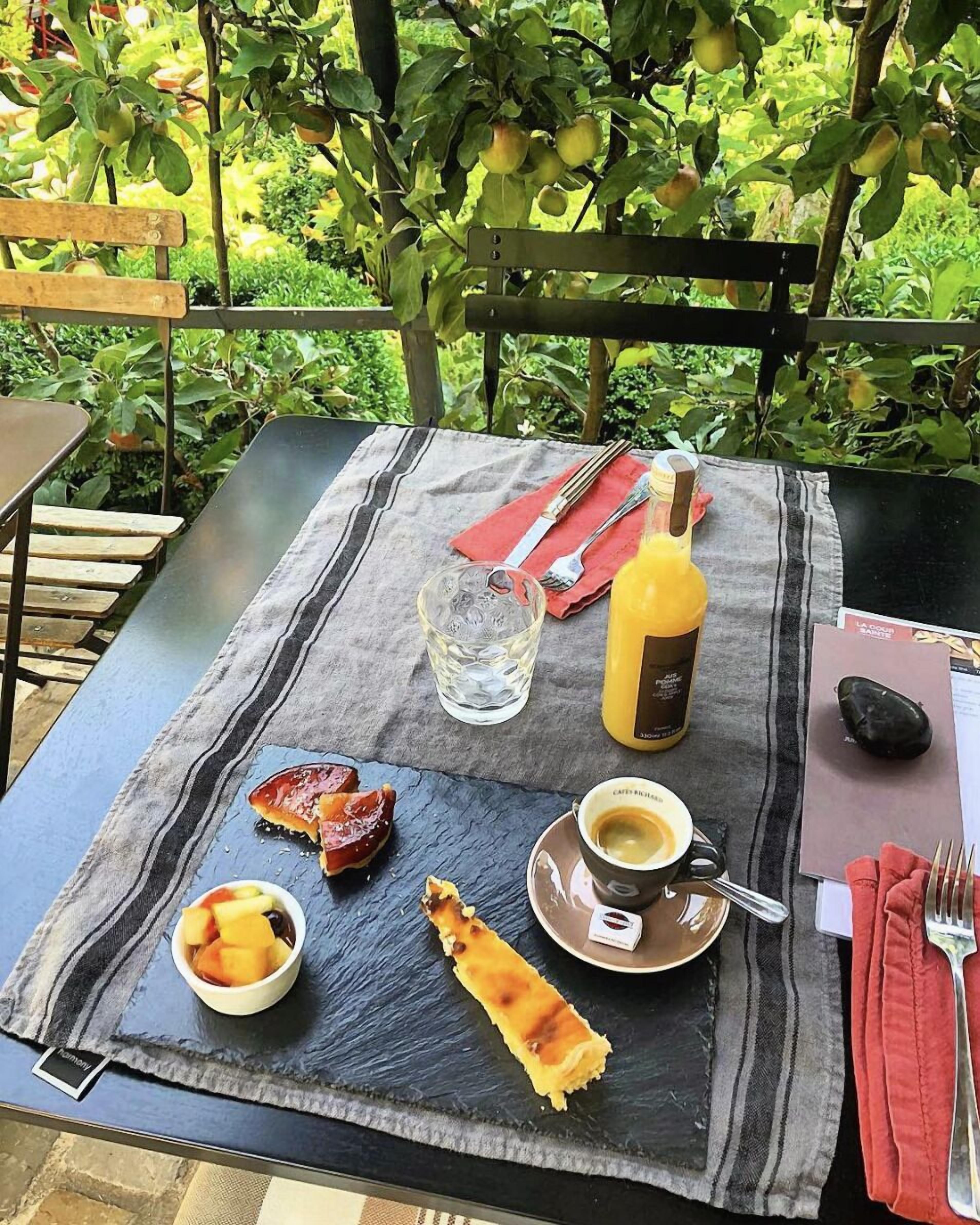 Desayuno continental incluido todos los días 