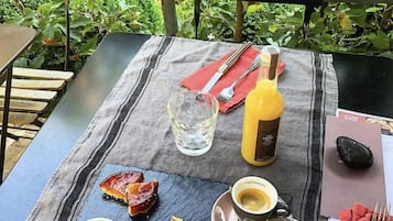 Petit déjeuner continental compris tous les jours