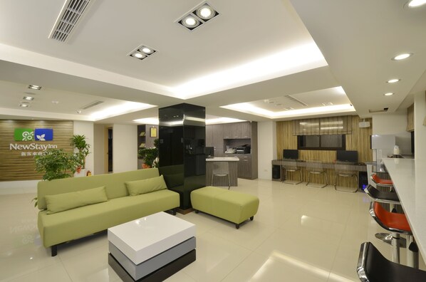 로비 좌석 공간