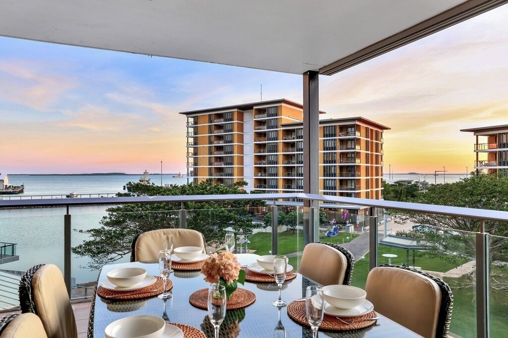 Luxury Apartment, 2 Bedrooms, Harbour View + FREE CAR | Terrace/patio