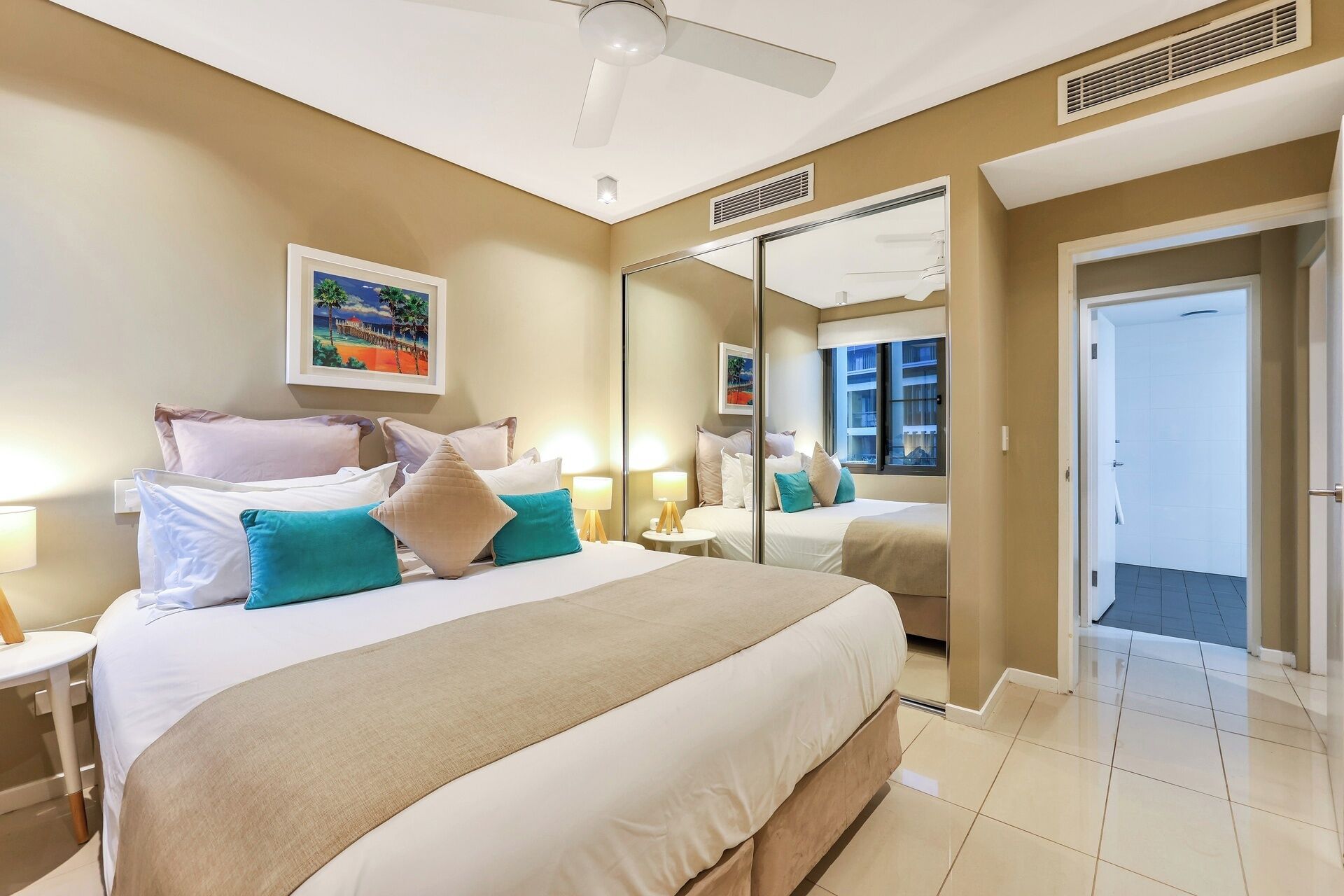 Luxury Apartment, 2 Bedroom + FREE CAR (Sleeps 5) | 1 bedroom, premium bedding, individually furnished, desk