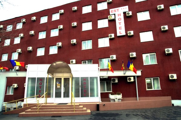 Exterior detail - Est Hotel Bucharest (Bucharest)