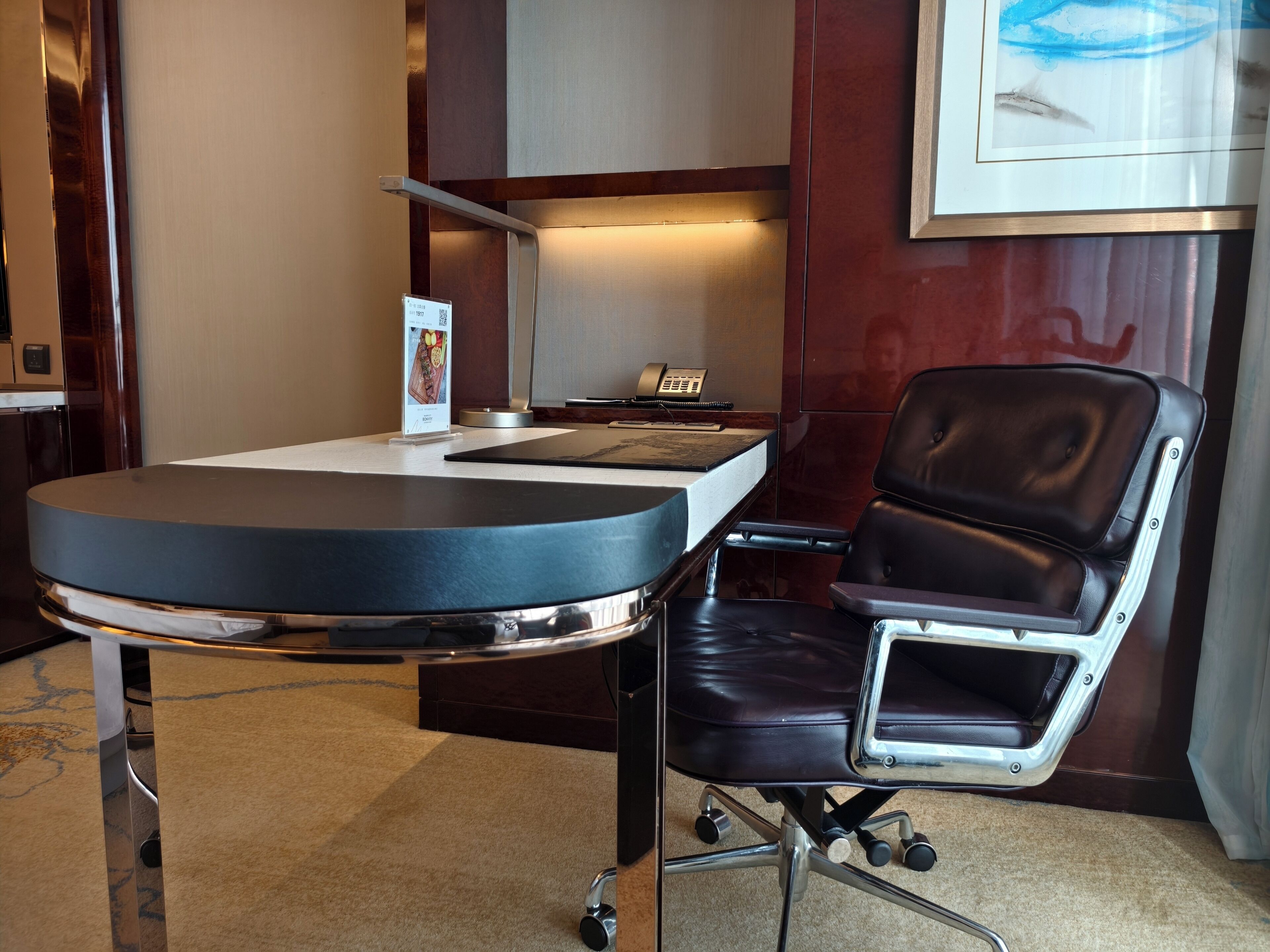 premium bedding, down duvets, minibar, in-room safe