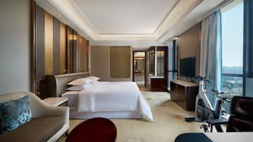 Premium bedding, down duvets, minibar, in-room safe