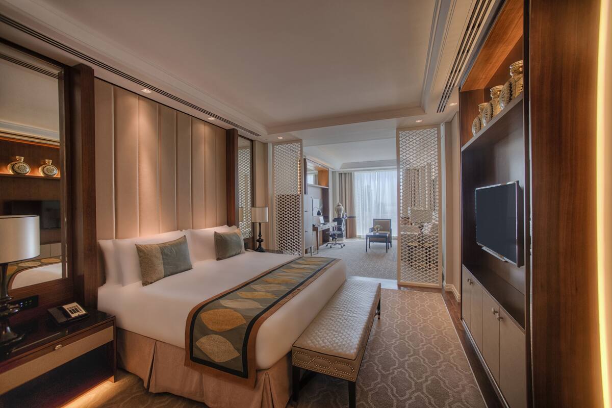Junior Suite City View with Club Lounge - Afternoon High Tea and Evening Cocktail Hours | View from room