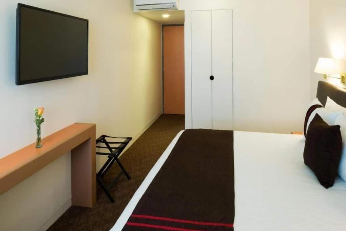 In-room safe, desk, laptop workspace, iron/ironing board