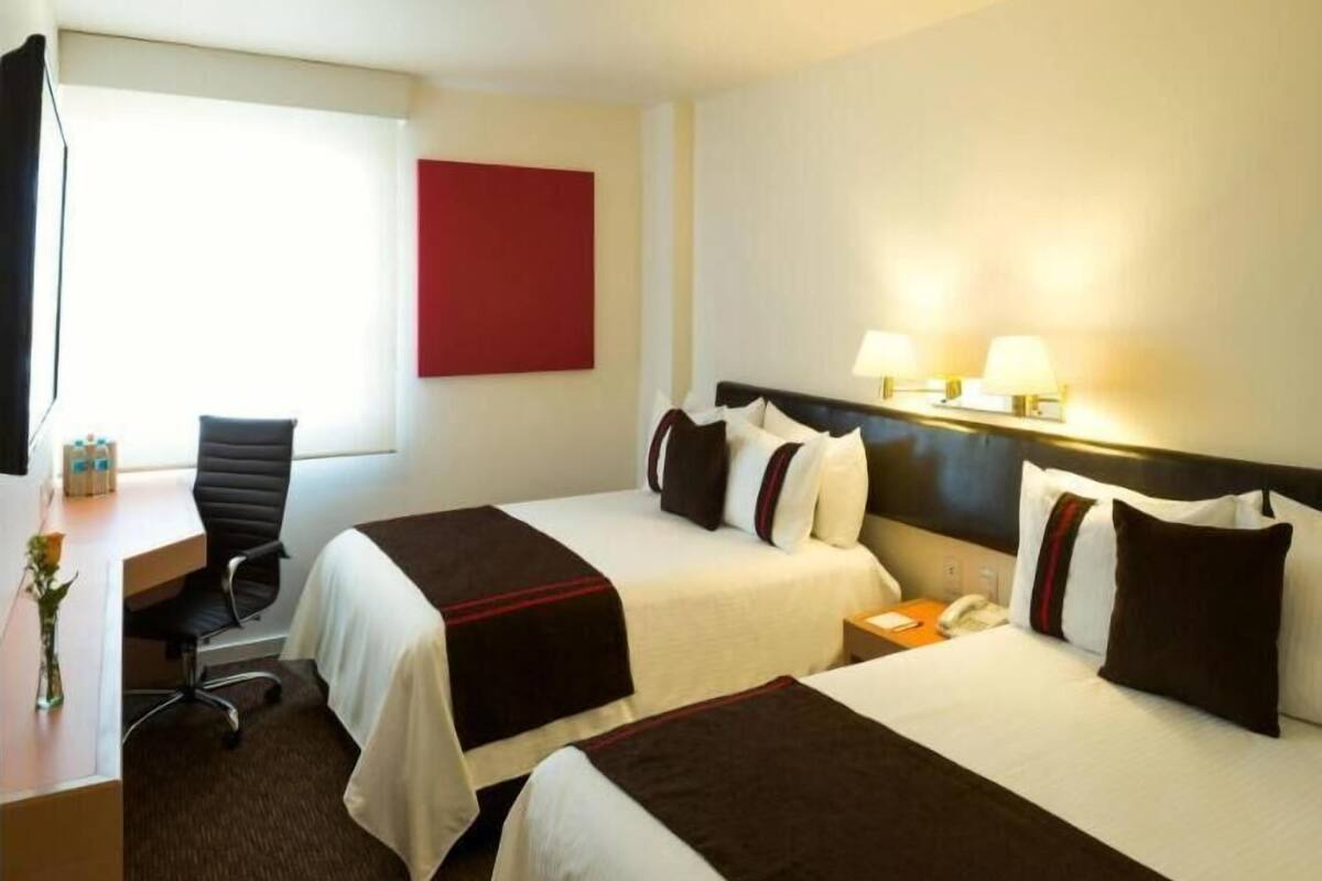1 bedroom, in-room safe, desk, laptop workspace