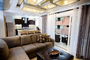 Master suite- 3 Rooms | Khu phòng khách