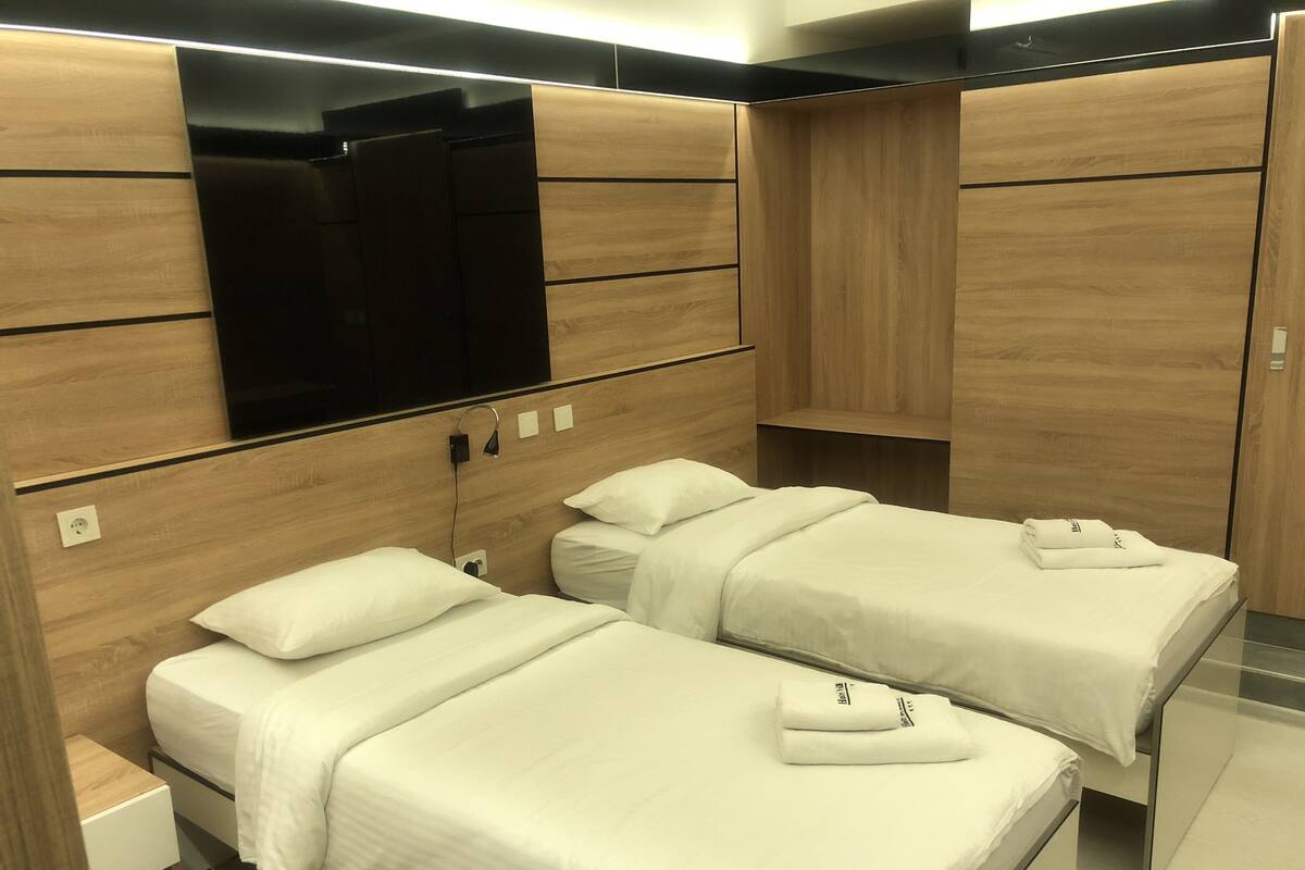 Economy Twin Room (Without Window) | Frette Italian sheets, premium bedding, memory-foam beds, minibar