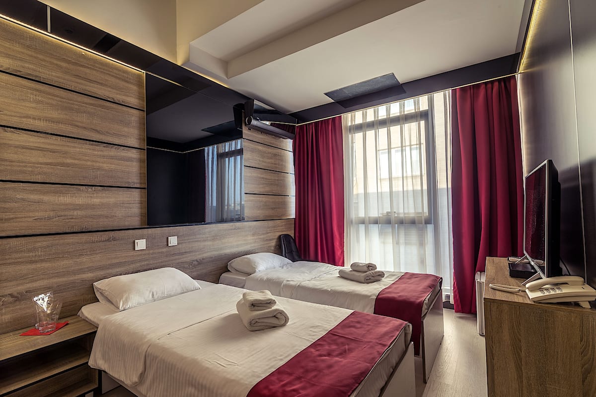 Standard Twin Room, 2 Single Beds | Frette Italian sheets, premium bedding, memory-foam beds, minibar