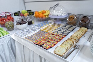 Petit déjeuner buffet compris tous les jours