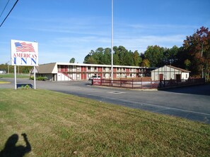 Front of property - American Inn Motel (Petersburg)