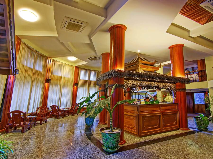 Lobby sitting area