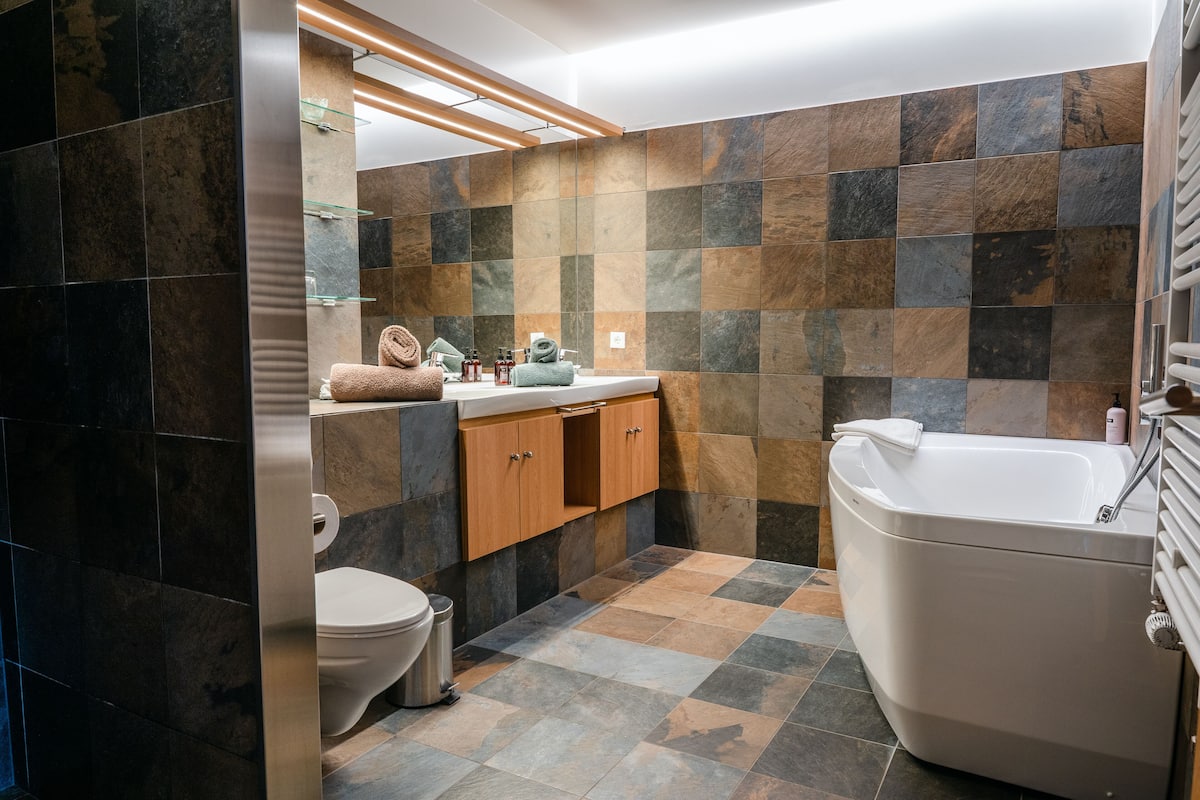 superior double or twin room | bathroom | hair dryer, towels, soap, shampoo