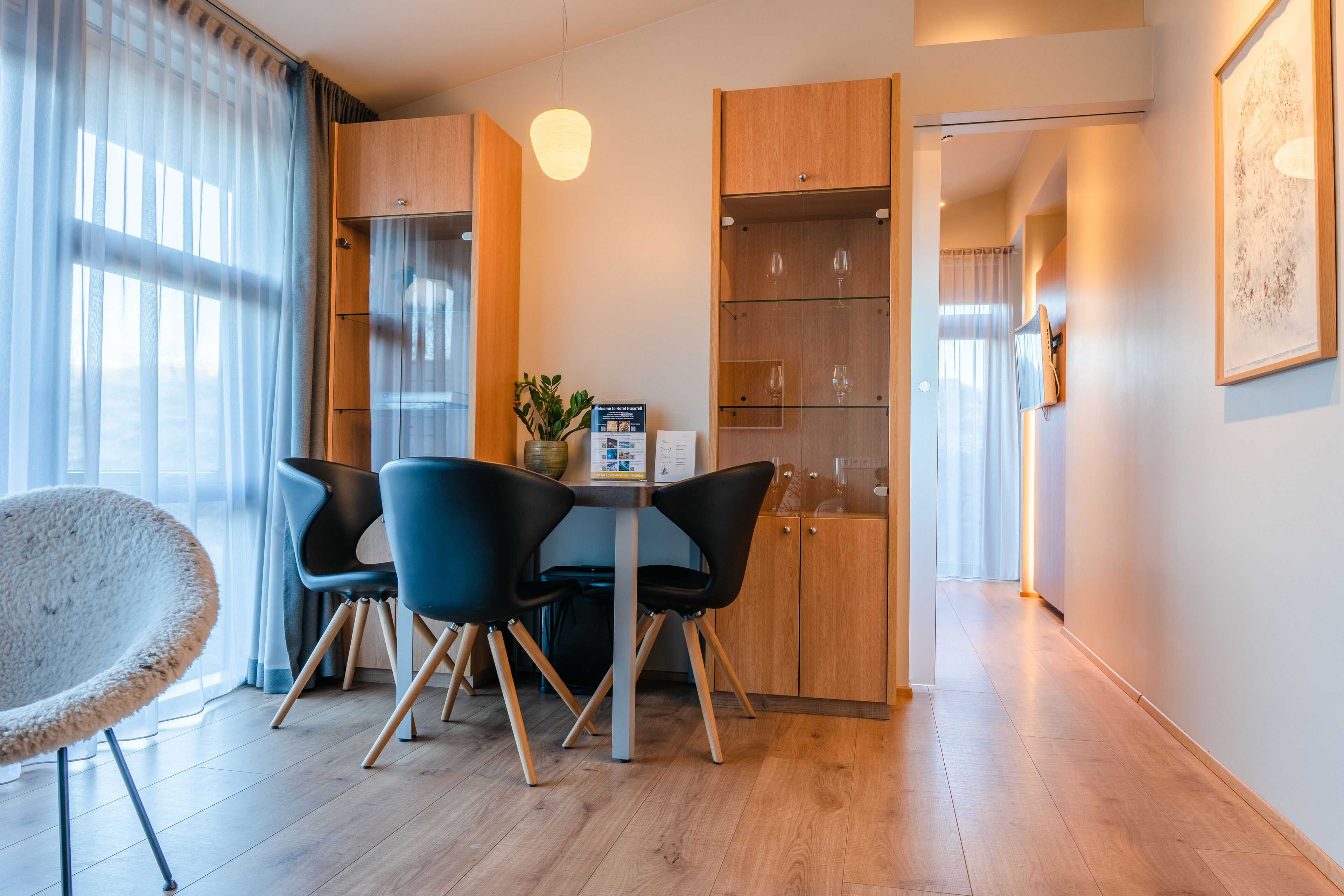 suite | premium bedding, in-room safe, desk, blackout curtains