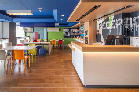 Daily continental breakfast (AUD 15 per person)