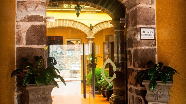Unclassified image, 1 of 24, button - Hotel Colonial (Morelia)