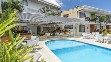 Petit déjeuner continental compris tous les jours