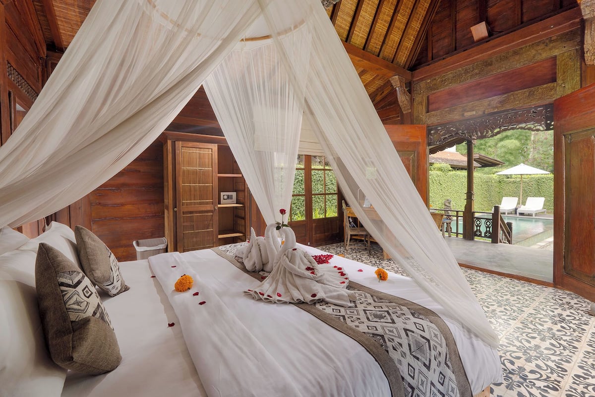 Villa, 1 Bedroom, Private Pool, Garden View | Premium bedding, in-room safe, desk, iron/ironing board