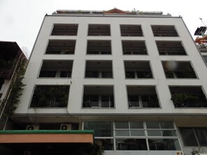 Front of property - Golden Gate Hotel (Phnom Penh)
