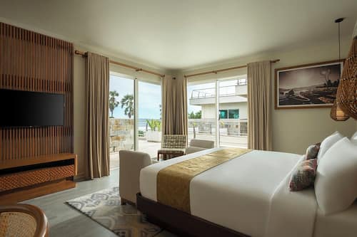 Family Triple Room, 3 Bedrooms | Premium bedding, minibar, in-room safe, desk