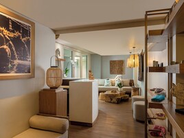 Sauna, hot tub, steam room, body treatments, body scrubs, reflexology