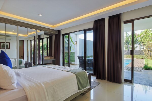 5 bedrooms villa pool | View from room - BreezeBlows City View 5BR with Pool + Familly Room (Cimenyan)