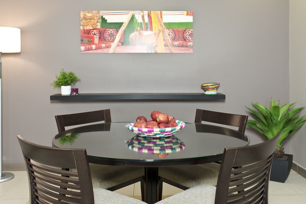 Makan di kamar