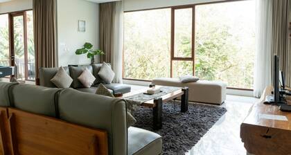 Ohara City View 5BR Villa Heated Pool and Billiard